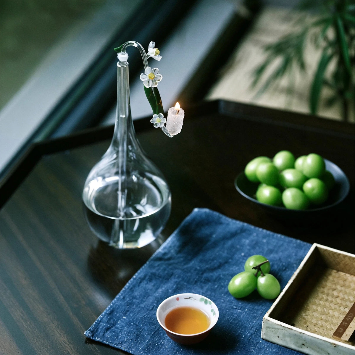 Narcissus Blossom: Heritage Liuli Candle Lamp | Hand-Cast Lost-Wax Crystal